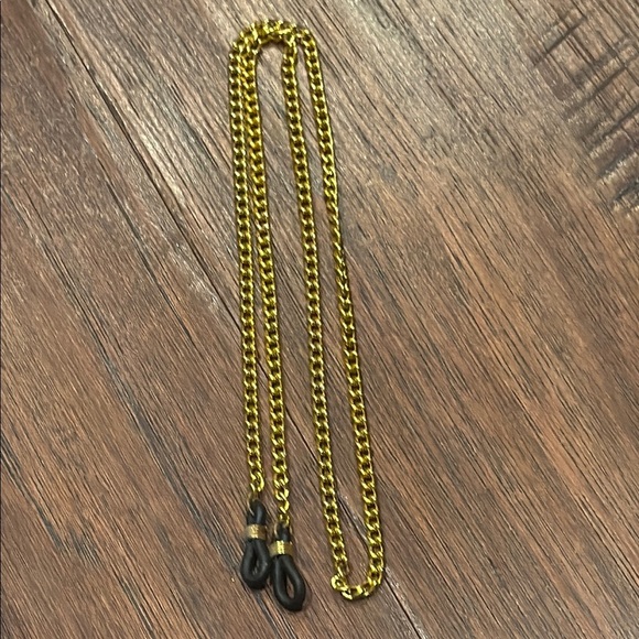 Luxury Gold Chain Eyeglass Holder - Picture 2 of 4